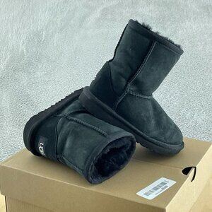 UGG Unisex-Child Classic Ii Boot, Black, 09 NWB S096